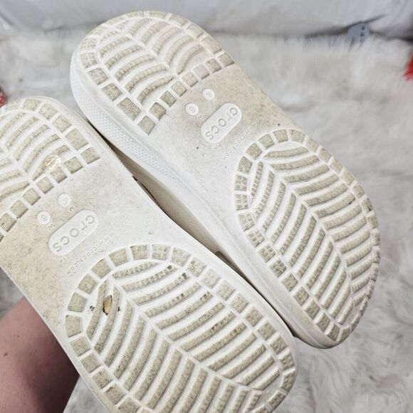 Crocs Classic Bae White Chunky Platform Clogs - Women’s Size 6 Slip On - Picture 5 of 5